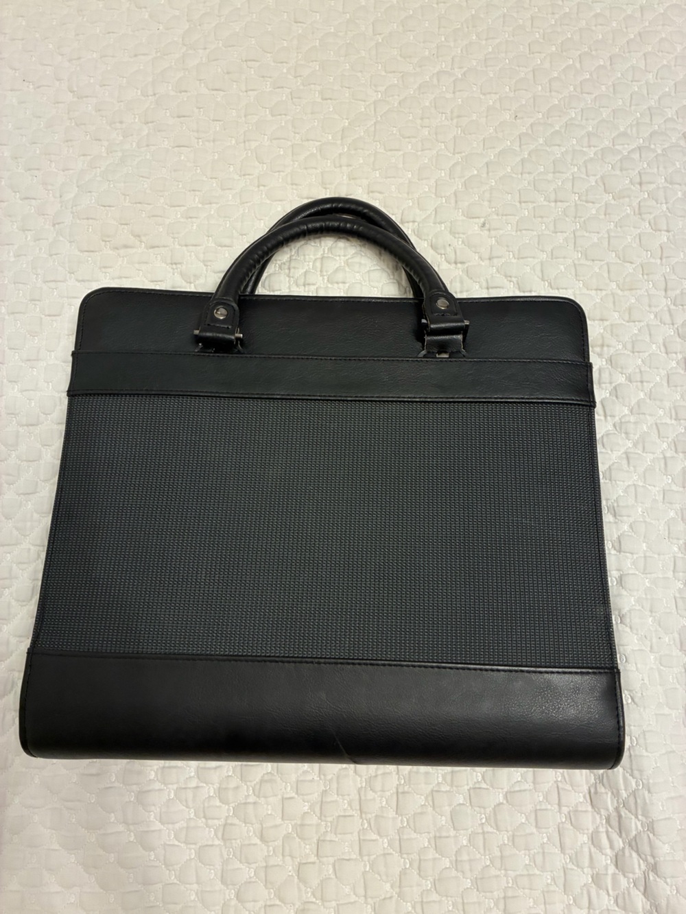 Black Men's DayRunner Briefcase + Organizer - Classic Professional Laptop Bag - Picture 2 of 3